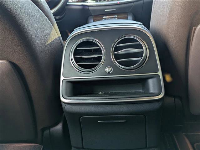 Used 2017 Mercedes-Benz S 550 Sedan image 16