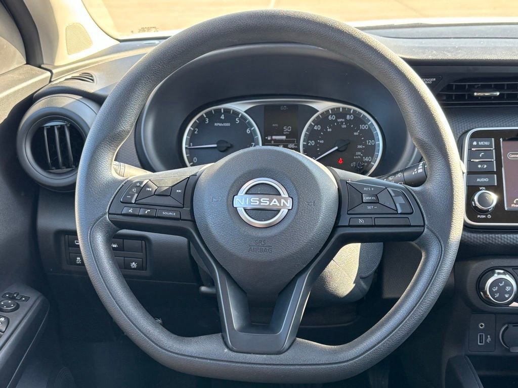 Used 2025 Nissan Kicks Play S image 10