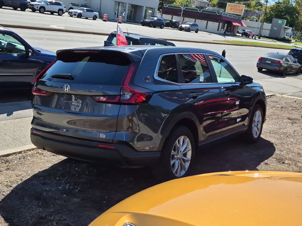 Used 2025 Honda CR-V EX image 5