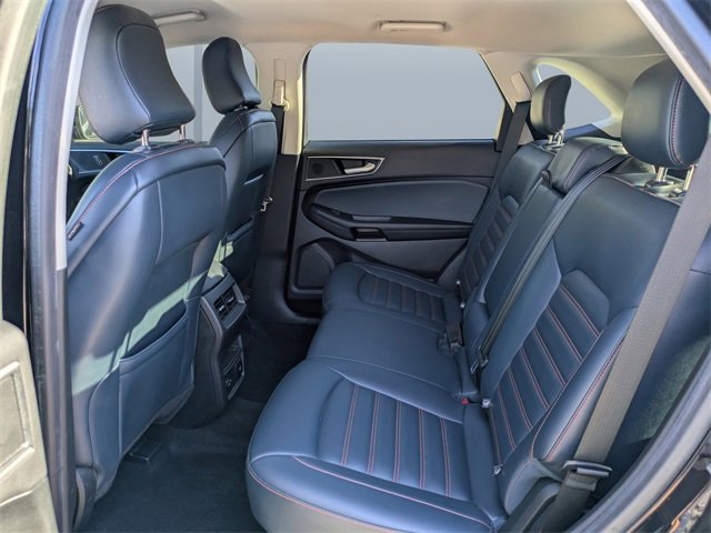 Used 2022 Ford Edge SEL w/ Sport Appearance Package image 13
