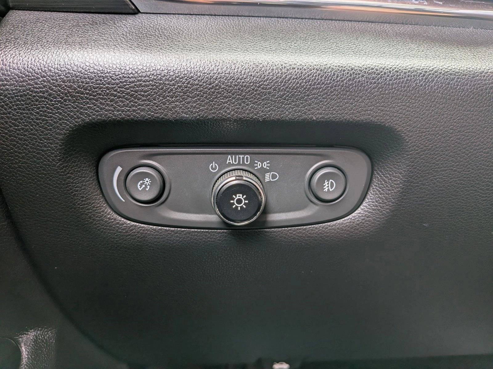 Used 2018 Chevrolet Traverse High Country AWD/4WD image 17