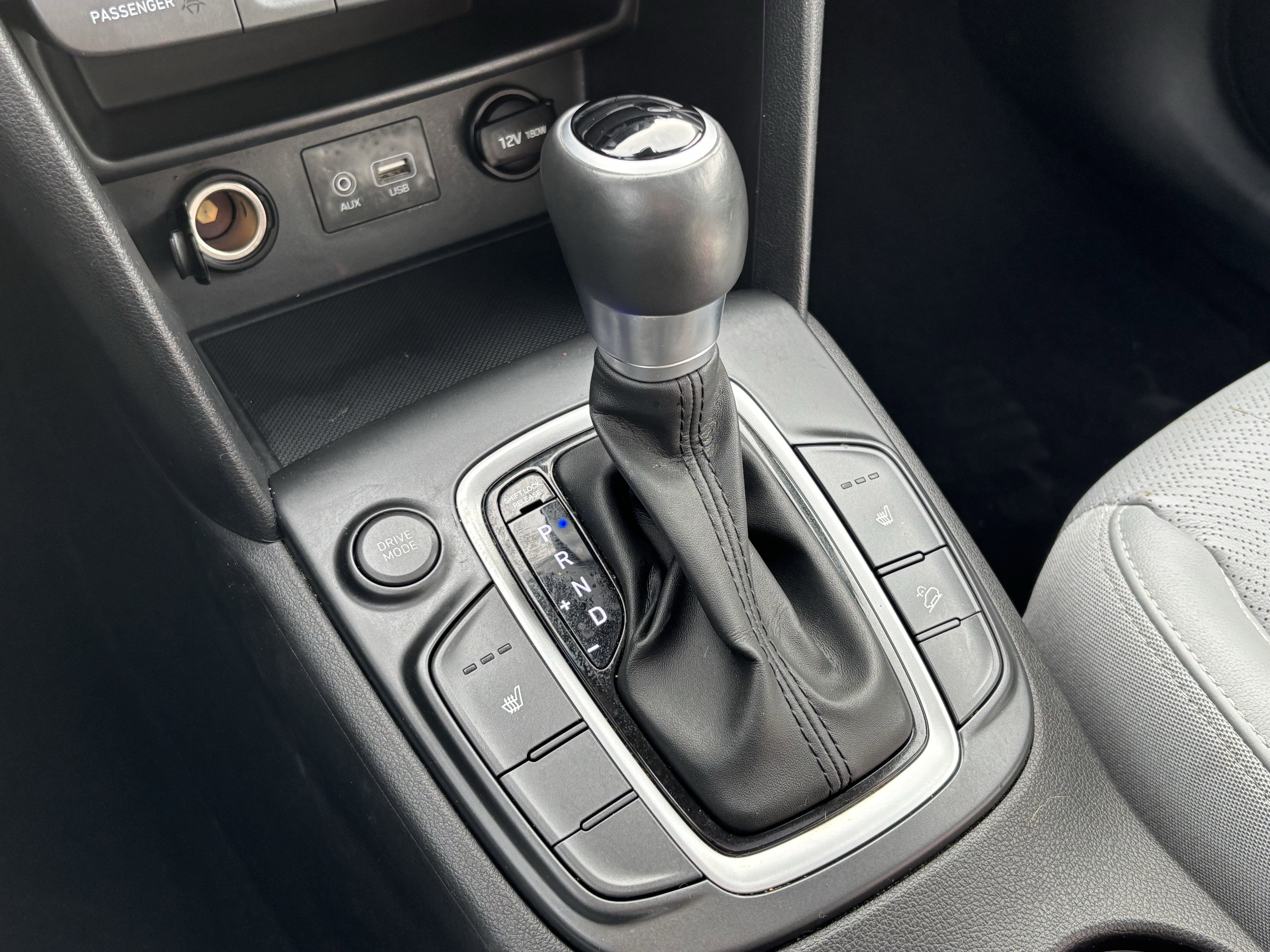 Used 2018 Hyundai Kona Limited image 26