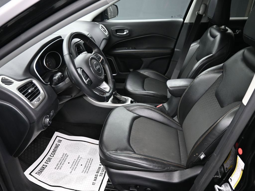 Used 2018 Jeep Compass Latitude w/ Popular Equipment Group image 11