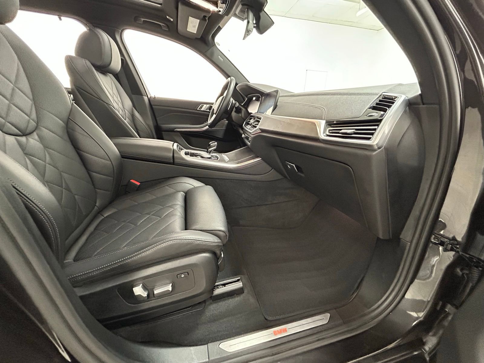 Used 2023 BMW X5 xDrive40i image 42