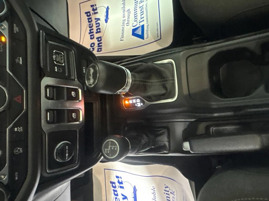 Used 2026 Jeep Wrangler Sport AWD/4WD image 33