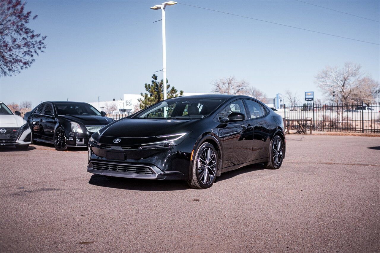 Used 2024 Toyota Prius XLE image 3