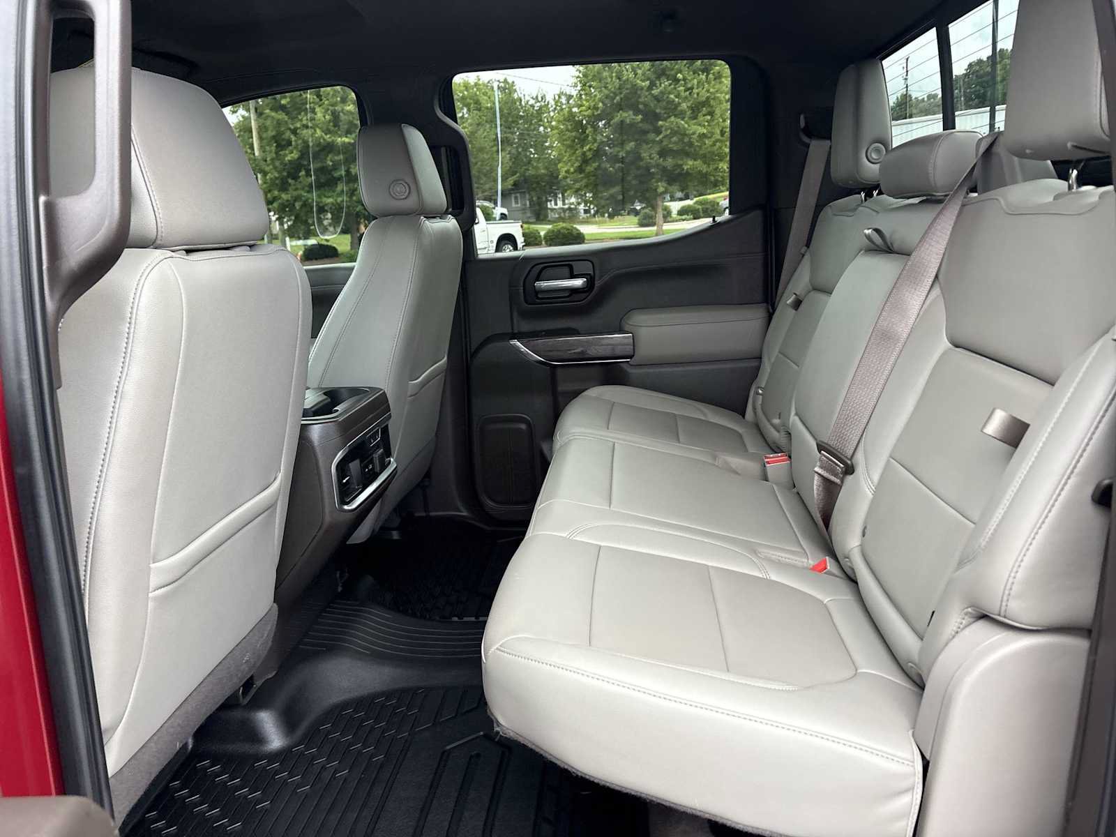 Used 2019 Chevrolet Silverado 1500 LTZ w/ LTZ Plus Package AWD/4WD image 23