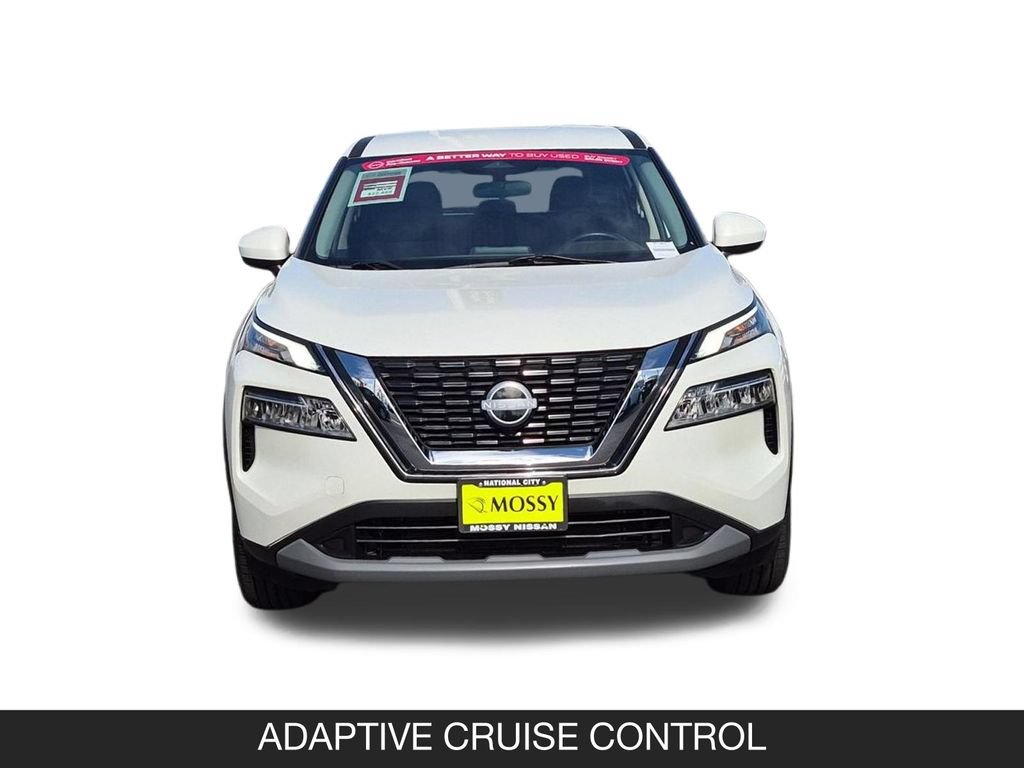 Certified 2023 Nissan Rogue SV FWD image 4