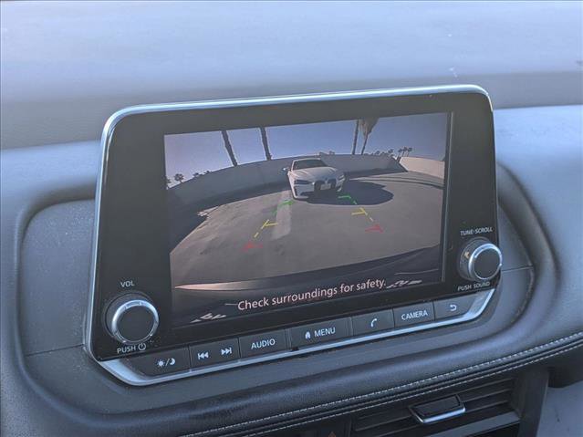 Used 2023 Nissan Rogue S image 13