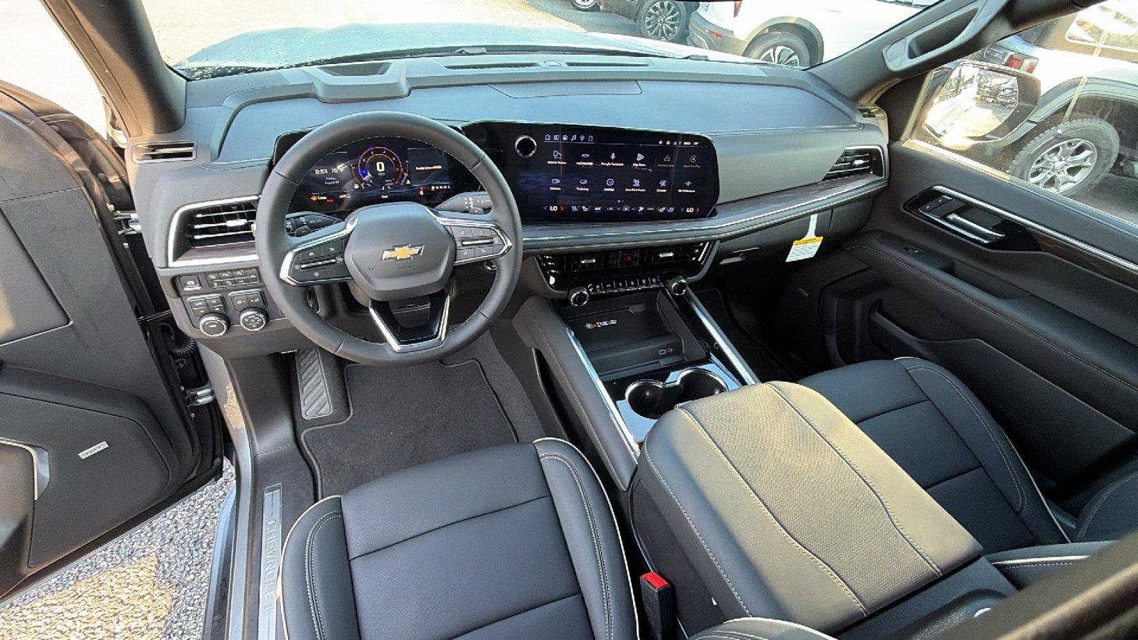 New 2026 Chevrolet Suburban Premier AWD/4WD image 22