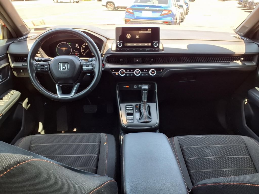 Used 2023 Honda CR-V Sport image 2
