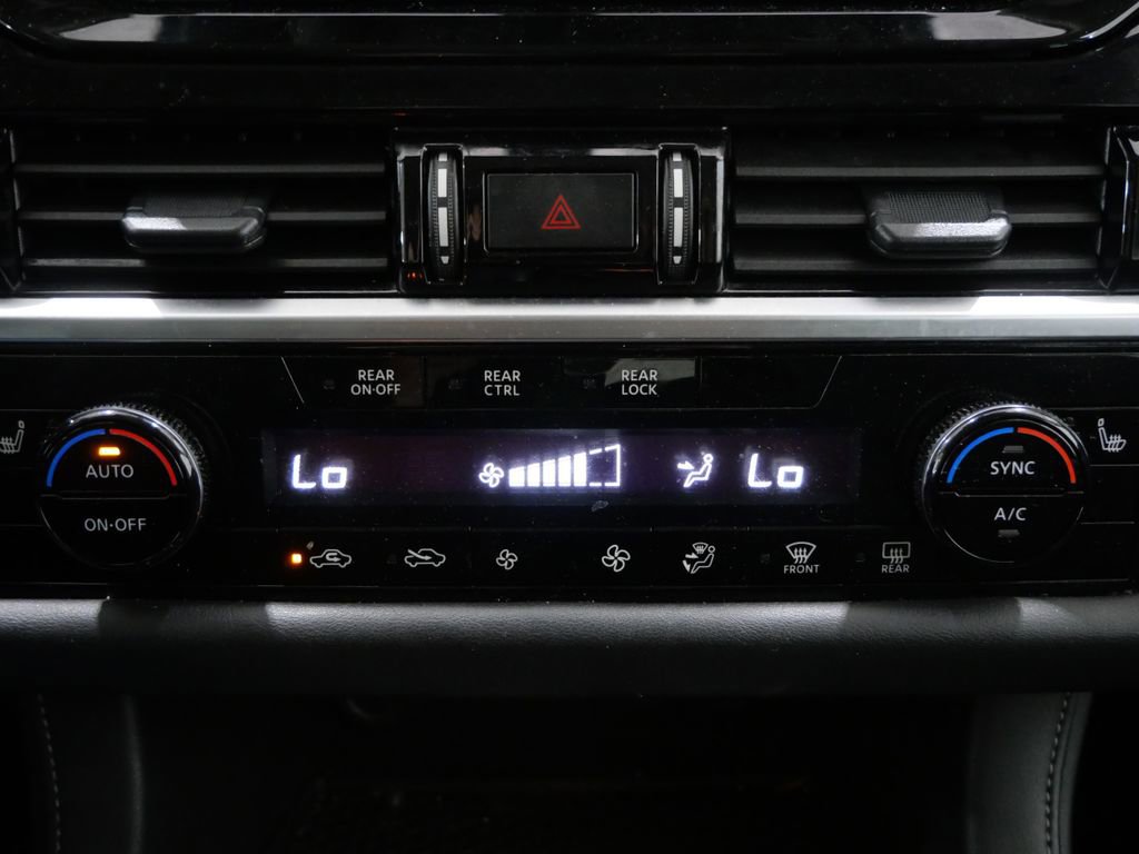Used 2025 Nissan Pathfinder SV FWD image 19