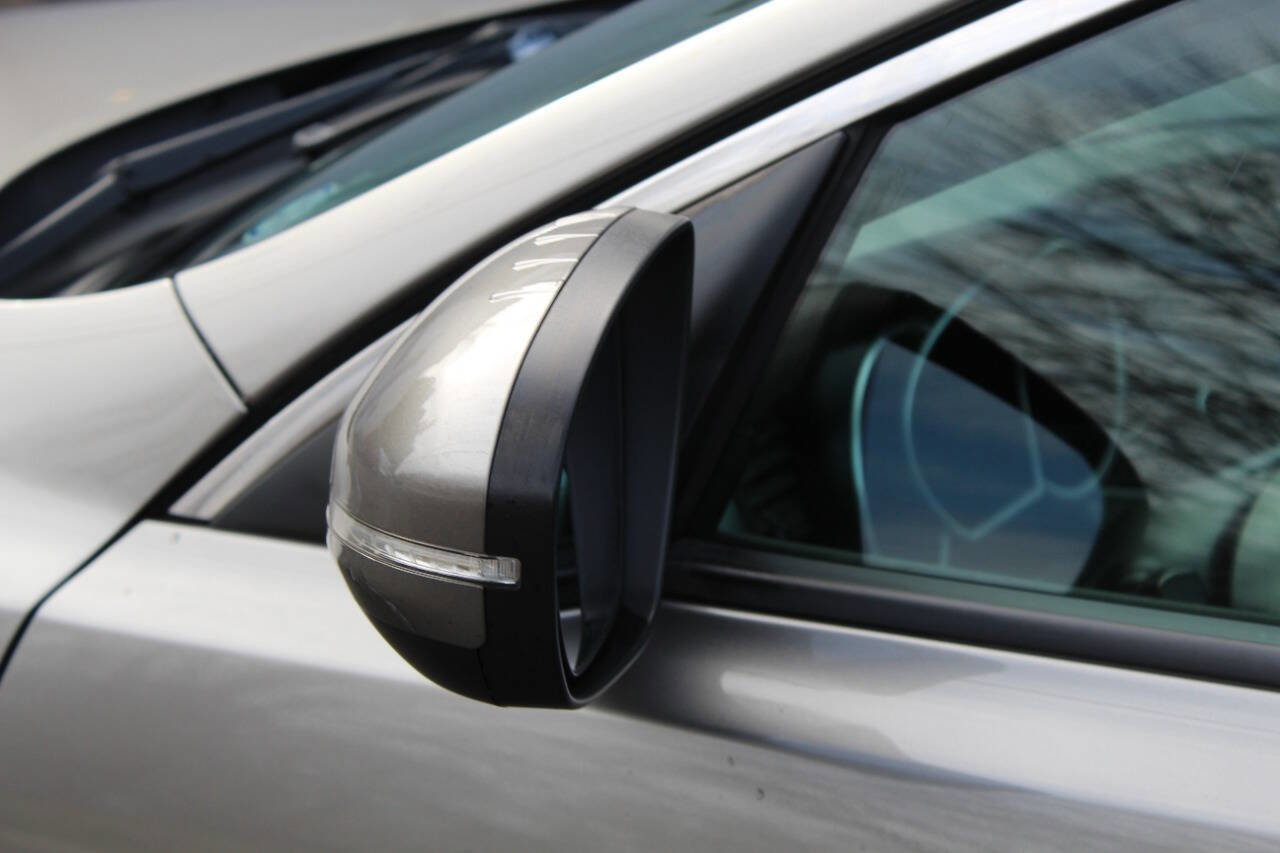 Used 2015 Kia Optima LX image 17