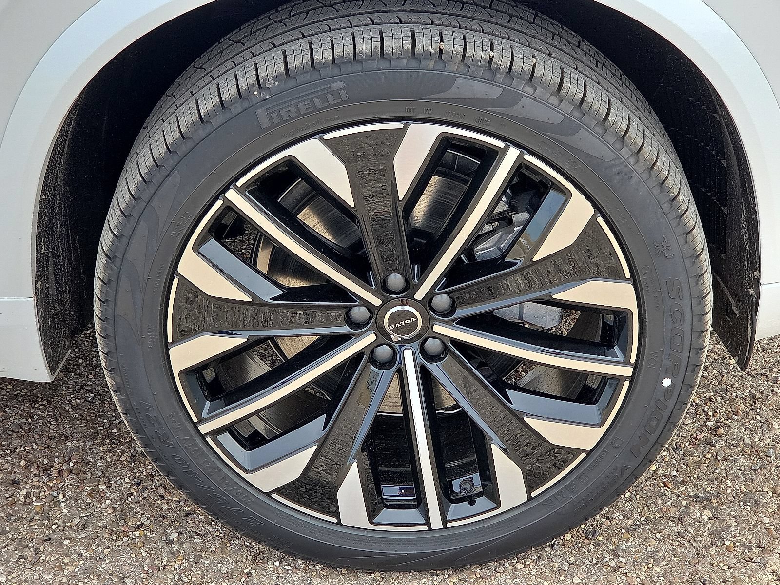 New 2026 Volvo XC90 B6 Ultra w/ Protection Package AWD/4WD image 11