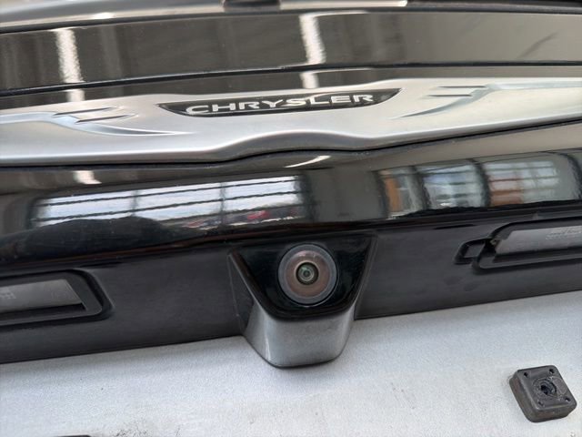 Used 2023 Chrysler Voyager LX FWD image 7