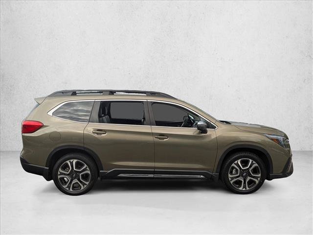 Used 2023 Subaru Ascent Limited w/ Technology Package AWD/4WD image 4