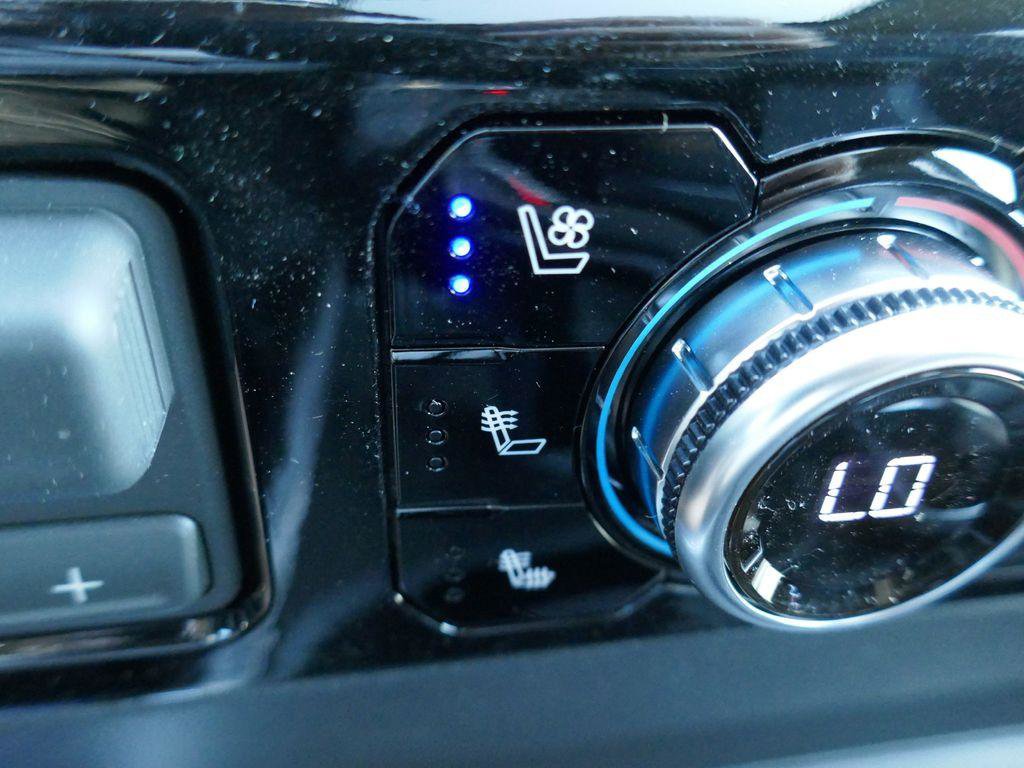 New 2026 GMC Sierra 1500 SLT w/ SLT Premium Plus Package image 25