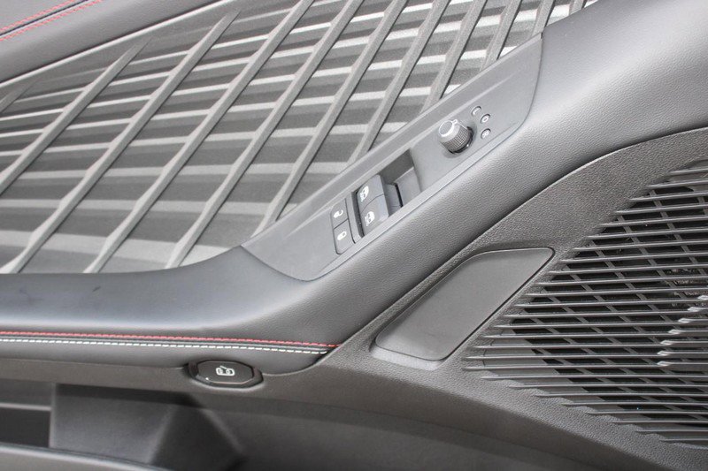 New 2025 Dodge Charger R/T w/ Quick Order Package 25M R/T image 27