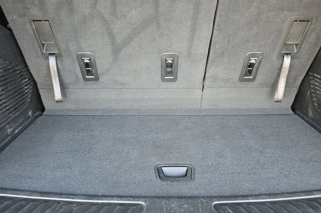 Used 2024 GMC Yukon SLT image 16