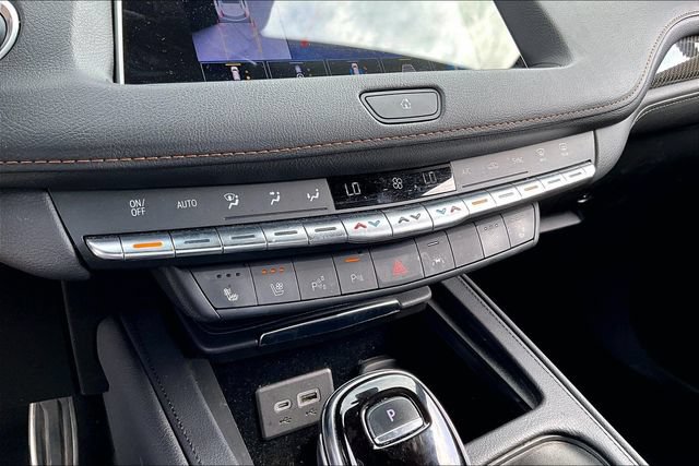 Used 2022 Cadillac XT4 Sport w/ Comfort Package FWD image 21