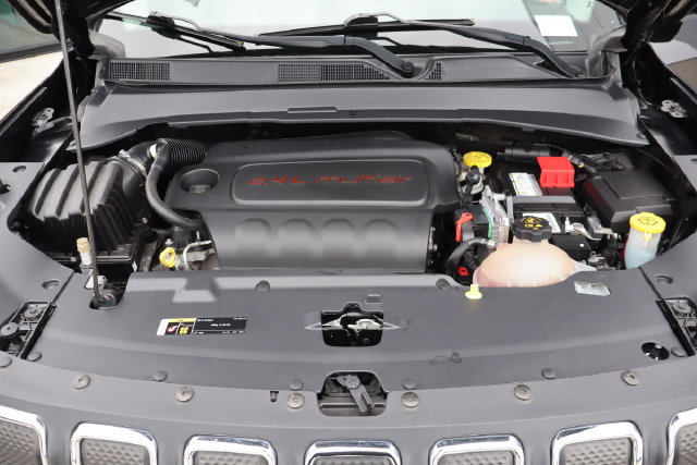 Used 2022 Jeep Compass Latitude FWD image 18