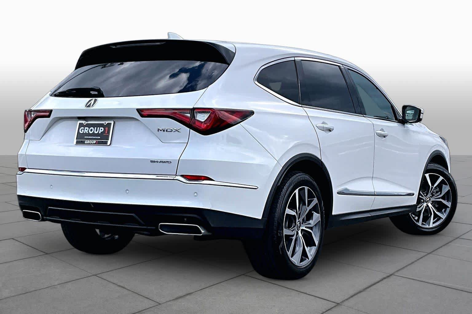 Used 2024 Acura MDX w/ Technology Package AWD/4WD image 13