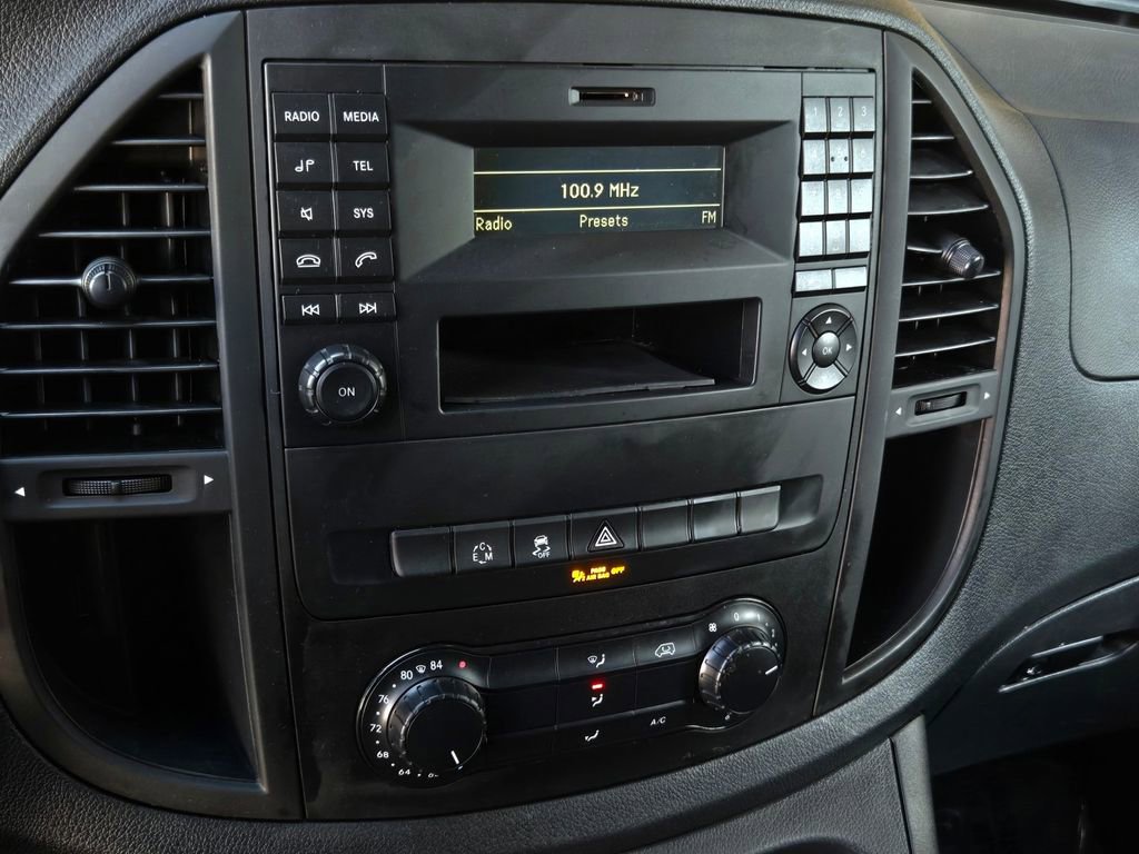 Used 2017 Mercedes-Benz Metris image 14