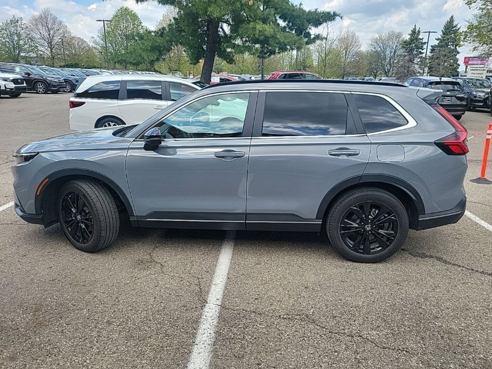 Used 2024 Honda CR-V Sport Touring image 5