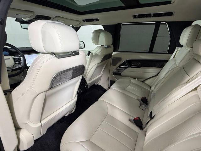 Used 2025 Land Rover Range Rover Autobiography AWD/4WD image 26