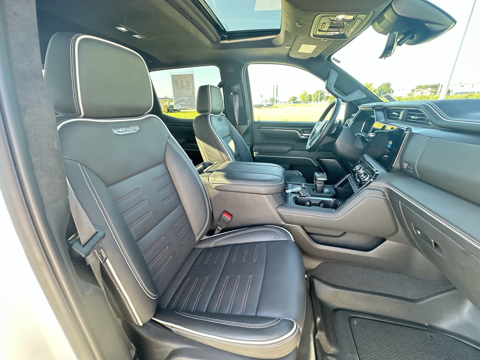Used 2024 GMC Sierra 1500 AT4X AWD/4WD image 28