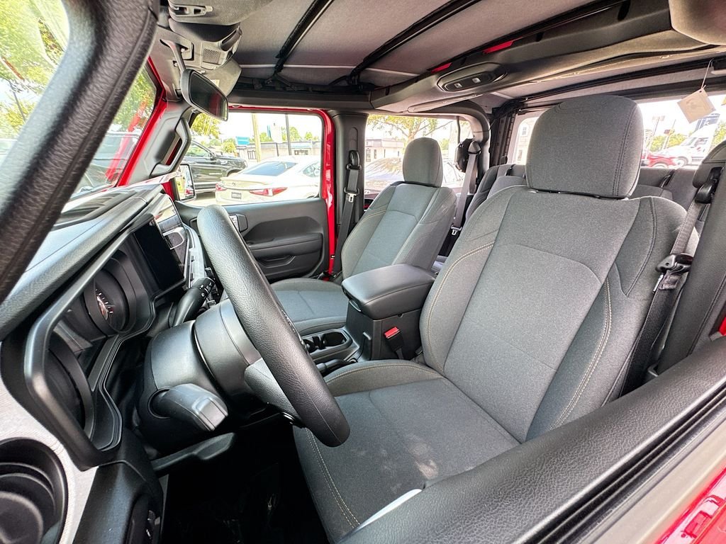 Used 2026 Jeep Wrangler Sport AWD/4WD image 10