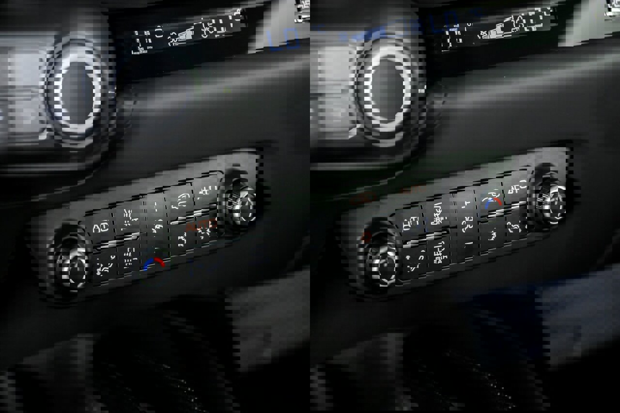 Used 2019 Ferrari 812 Superfast image 34