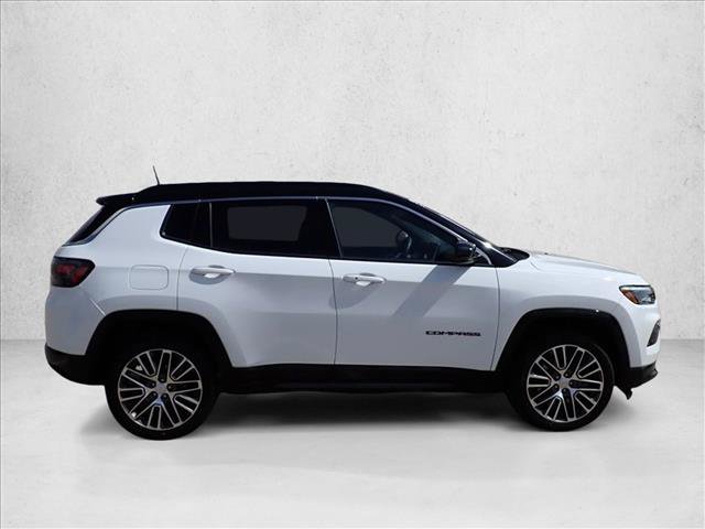 Used 2023 Jeep Compass Limited w/ Elite Group AWD/4WD image 5