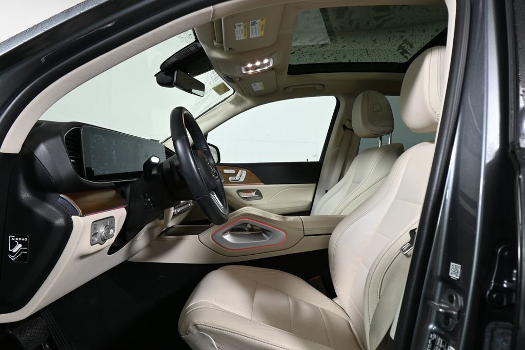 Used 2023 Mercedes-Benz GLE 350 4MATIC image 3