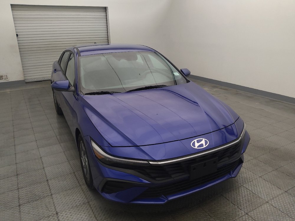 Used 2024 Hyundai Elantra SEL FWD image 14