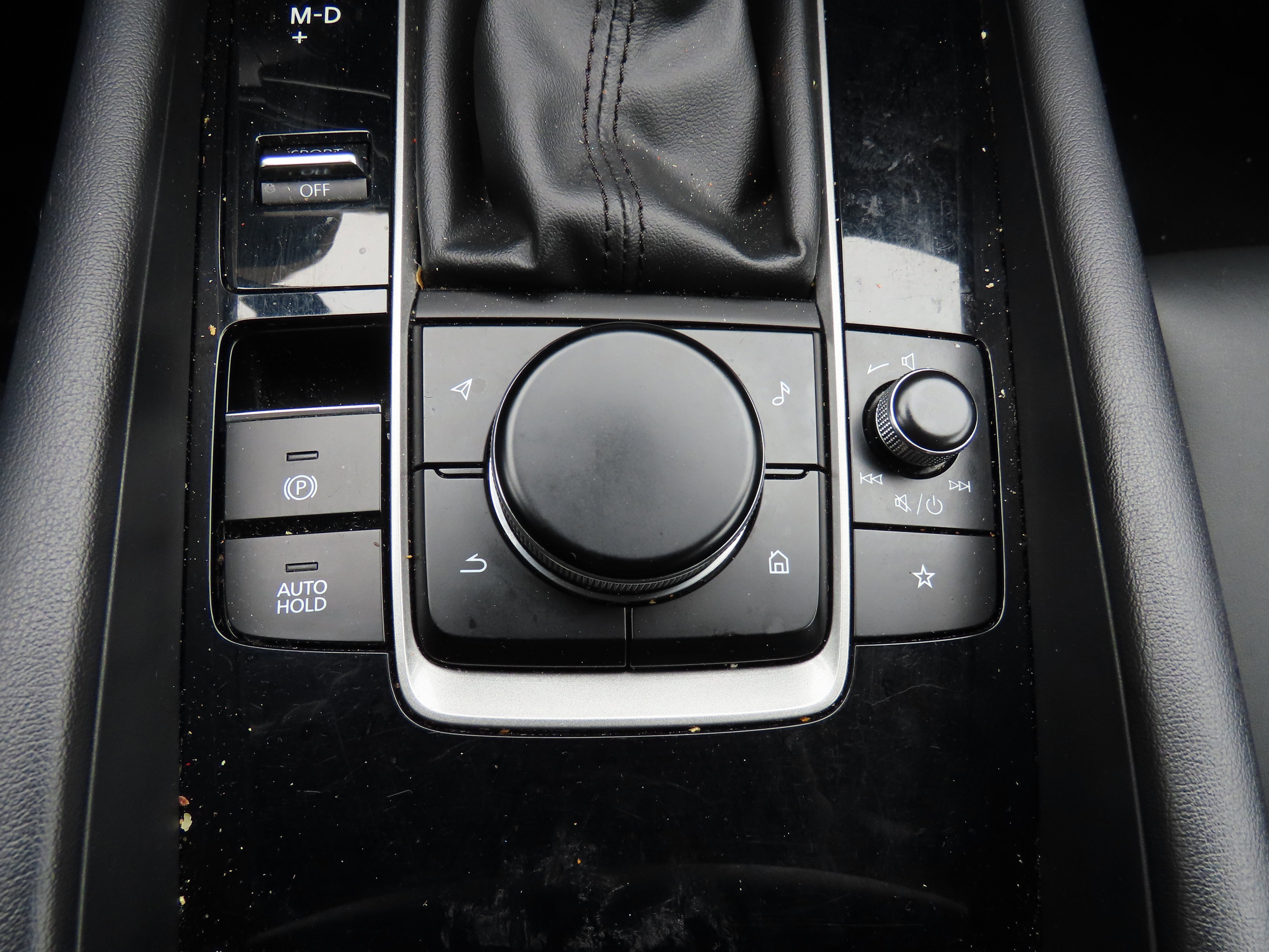 Used 2024 MAZDA MAZDA3 s image 30