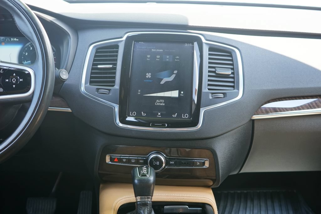 Used 2019 Volvo XC90 T6 Momentum w/ Protection Package Premier AWD/4WD image 23