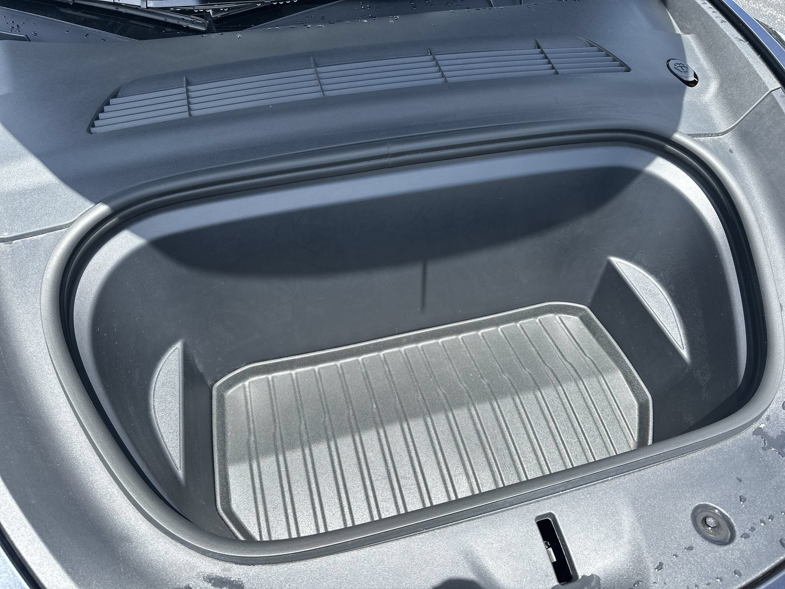 Used 2025 Tesla Model Y Long Range RWD image 33
