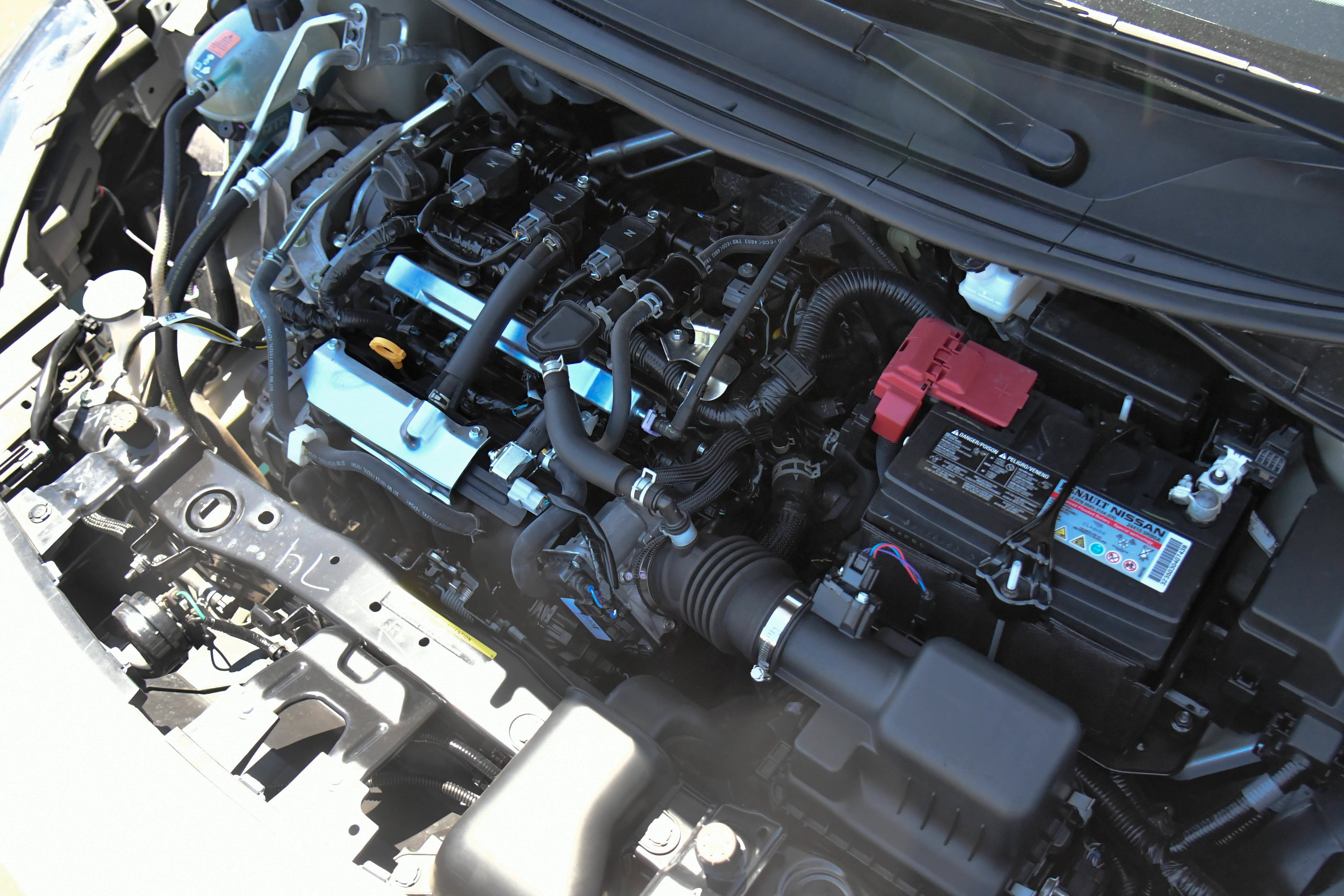 Used 2025 Nissan Versa SV FWD image 41
