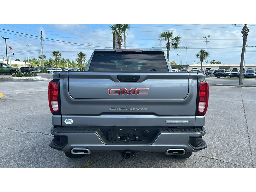 Used 2022 GMC Sierra 1500 Elevation w/ X31 Off-Road Package AWD/4WD image 4
