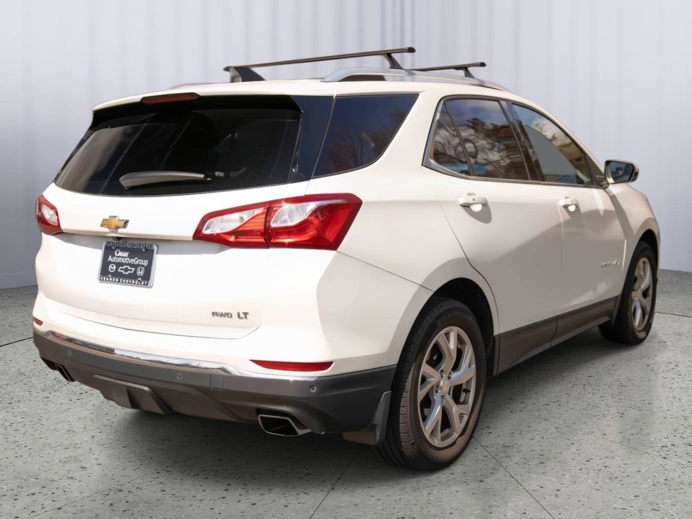 Used 2018 Chevrolet Equinox LT w/ Sun & Infotainment Package image 22