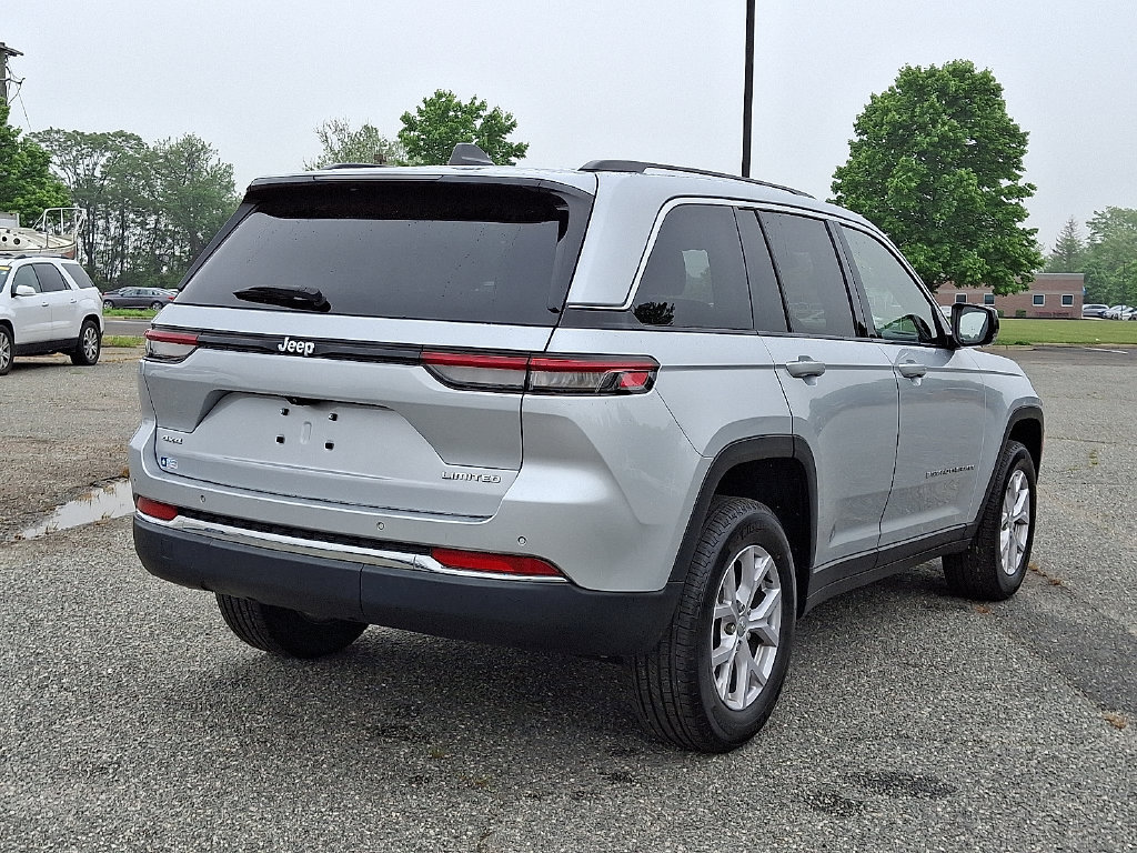 Used 2022 Jeep Grand Cherokee Limited AWD/4WD image 11