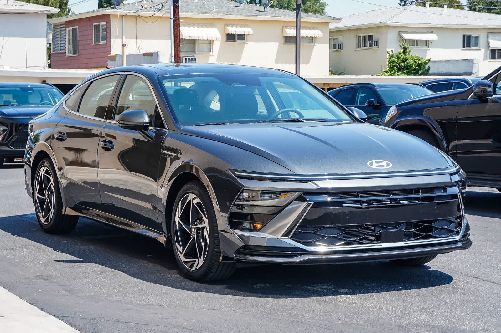 Used 2025 Hyundai Sonata SEL FWD image 6