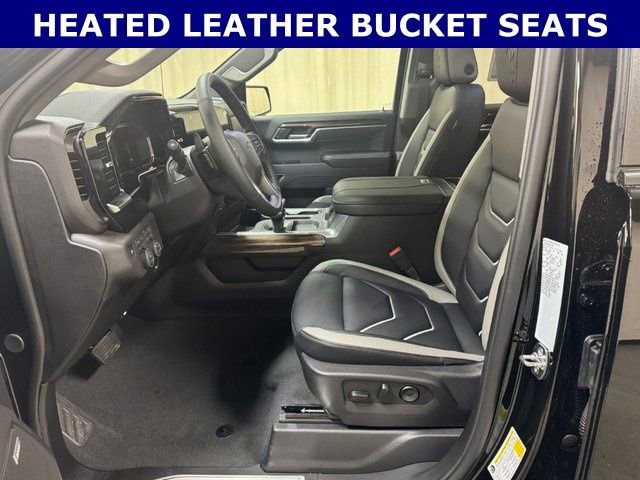 New 2026 Chevrolet Silverado 1500 RST w/ Dark Appearance Package image 16