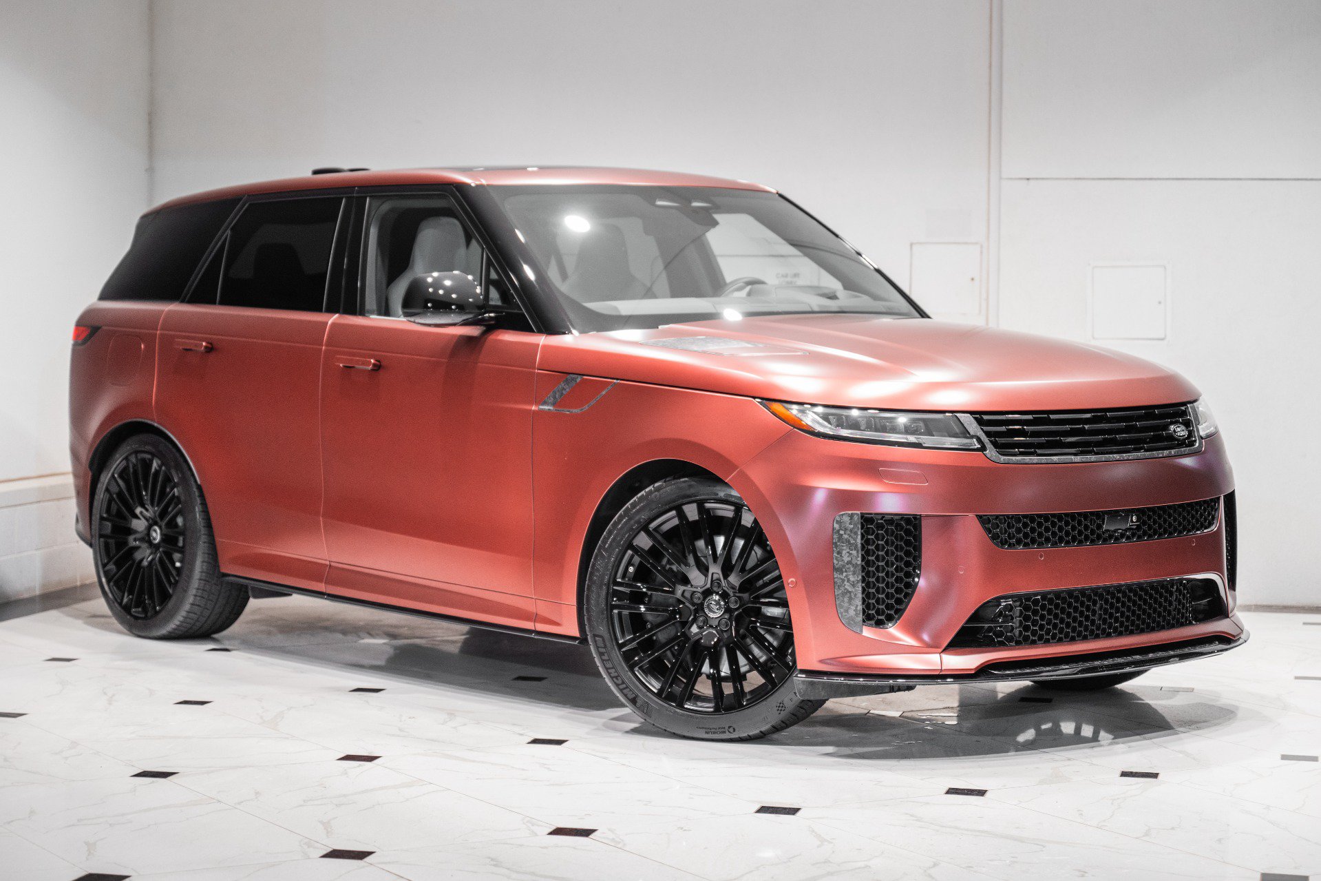 Used 2025 Land Rover Range Rover Sport SV Edition Two AWD/4WD image 1
