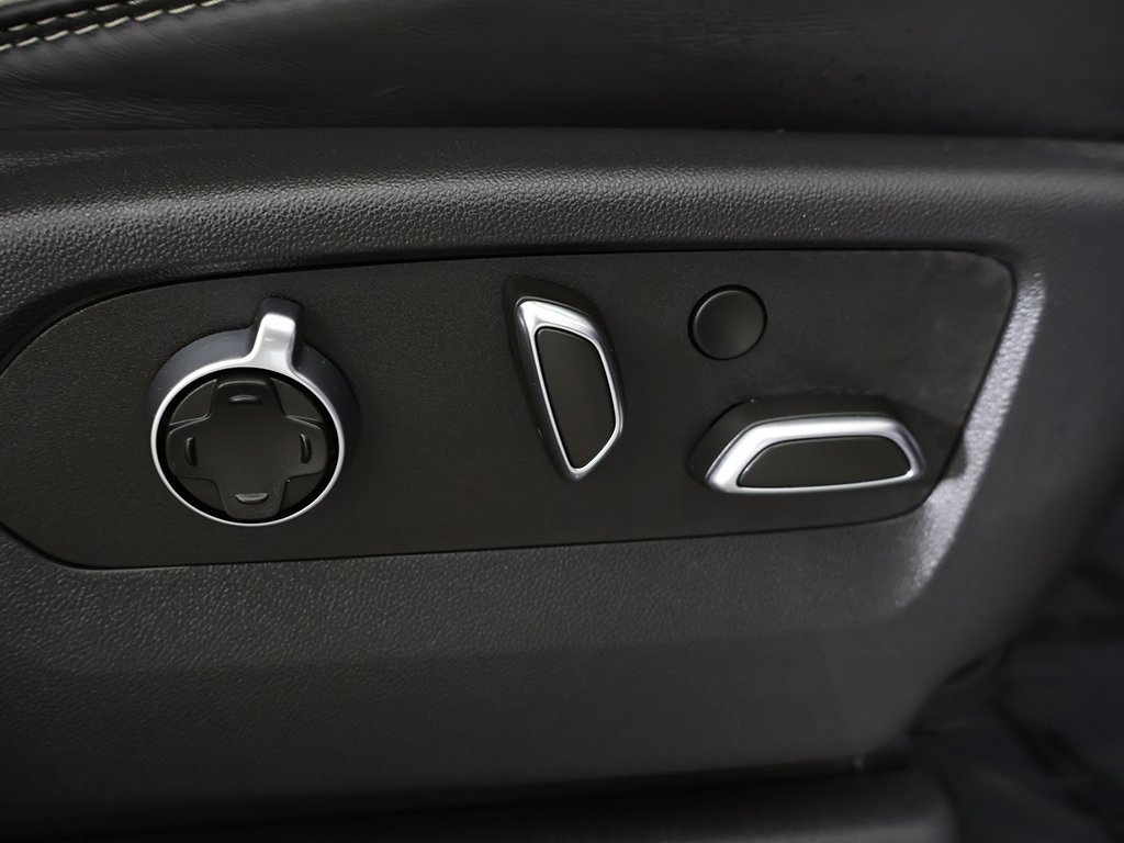 Used 2024 GMC Sierra 3500 Denali Ultimate image 39