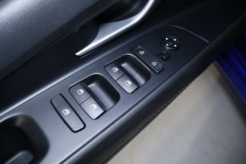 Used 2024 Hyundai Elantra Limited image 13