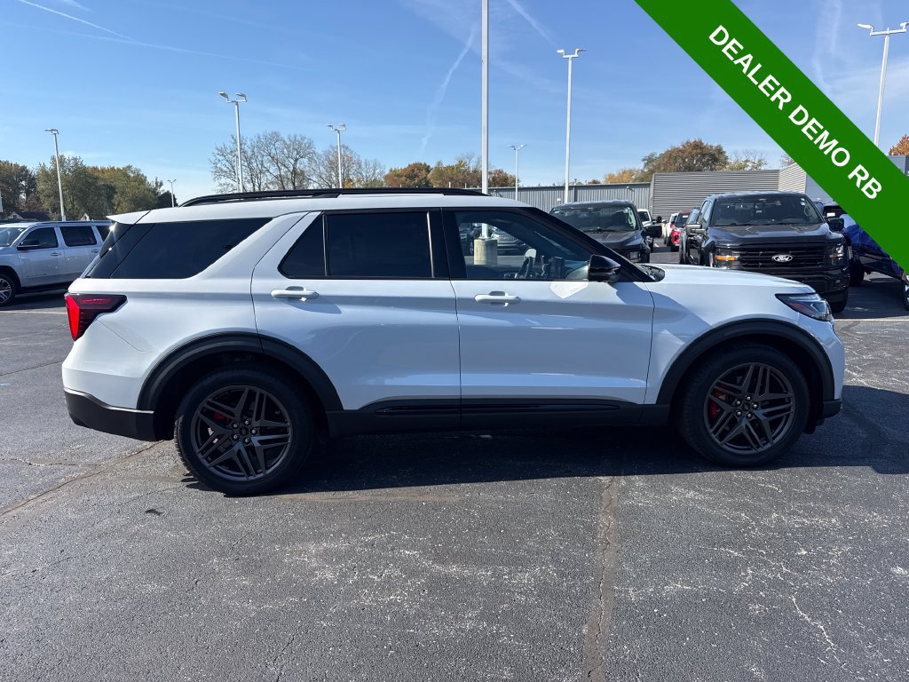 Used 2026 Ford Explorer ST w/ Sun And Sound Package AWD/4WD image 6