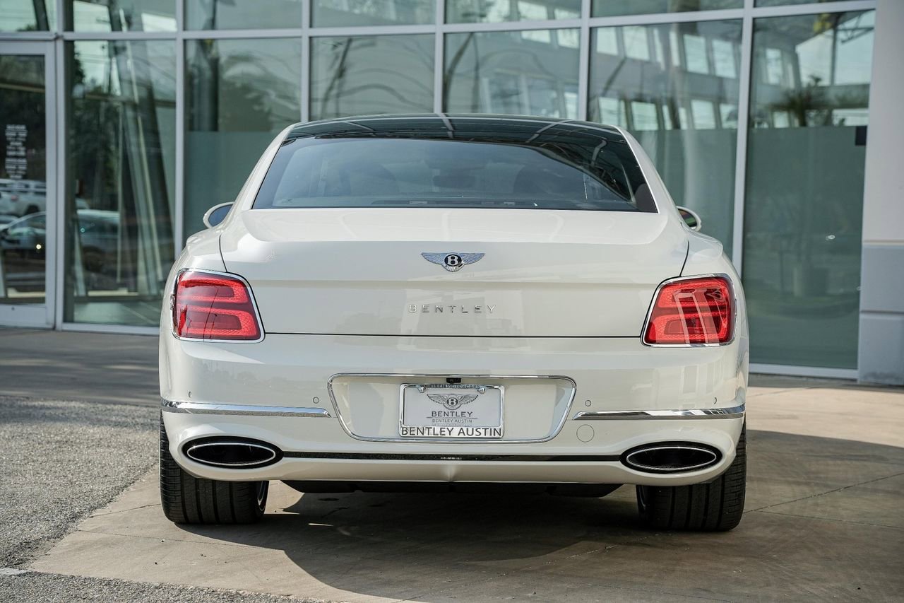 New 2026 Bentley Flying Spur Plug-In Hybrid image 13