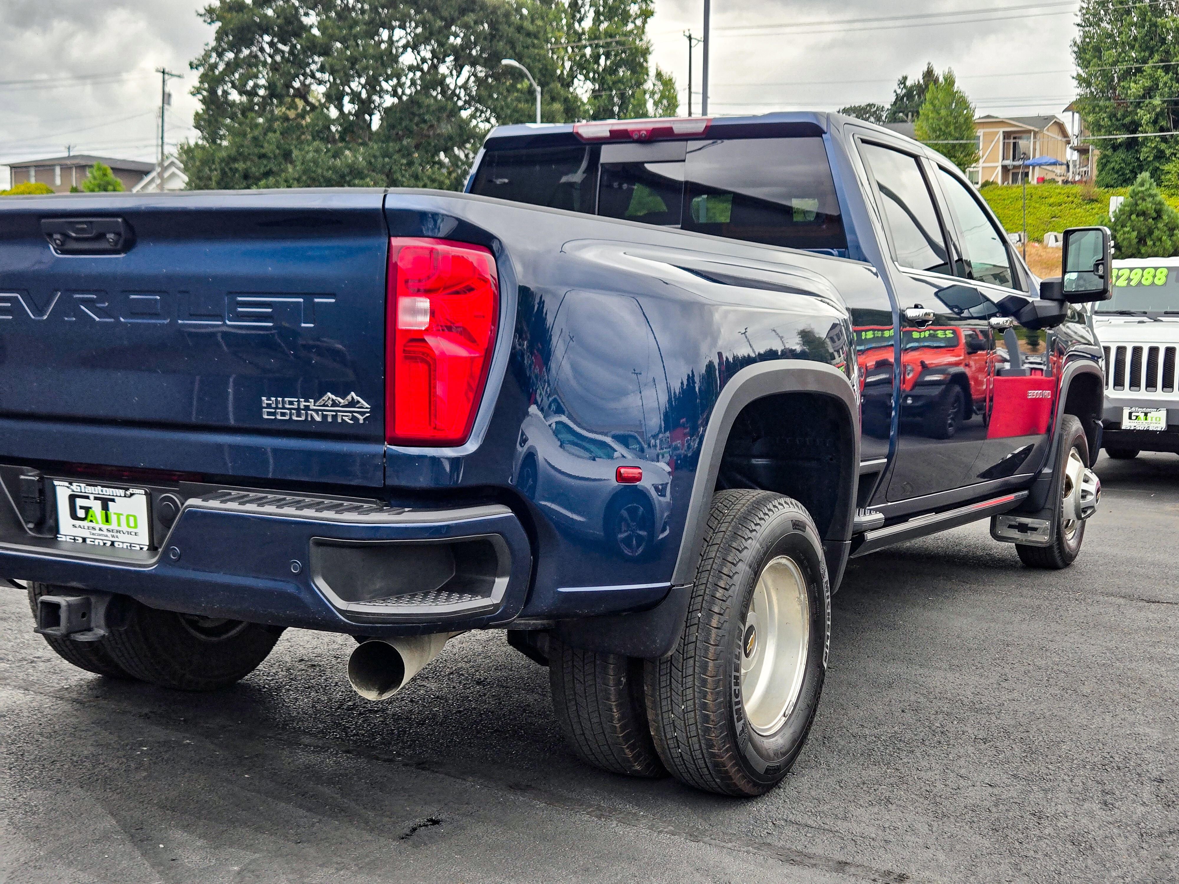 Used 2023 Chevrolet Silverado 3500 High Country w/ LPO, Hitch Package image 13
